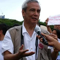 Jim Paredes height profile photo