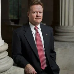 Jim Webb height profile photo
