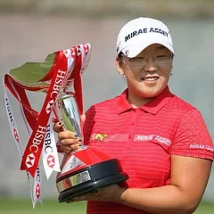 Jiyai Shin height profile photo