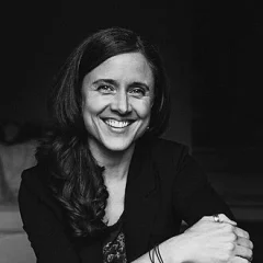 Jo-Anne McArthur height profile photo