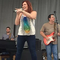 Jo Dee Messina height profile photo