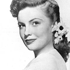 Joan Leslie height profile photo