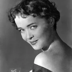 Joan McCracken height profile photo