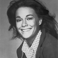 Joanna Cameron height profile photo