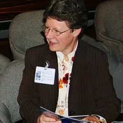 Jocelyn Bell Burnell height profile photo