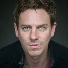 Joe Armstrong (actor) height profile photo