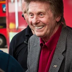Joe Brown (musician) height profile photo