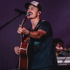Joe King (musician) height profile photo