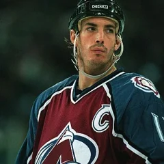 Joe Sakic height profile photo
