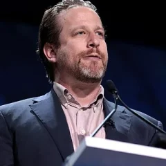 Joe Sanberg height profile photo