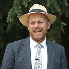 Joe Swift height profile photo