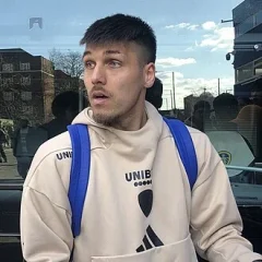 Joël Piroe height profile photo