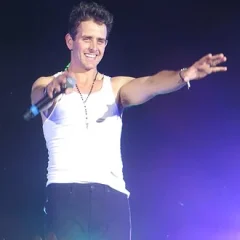 Joey McIntyre height profile photo