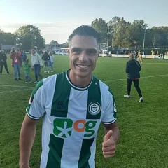 Joey Pelupessy height profile photo