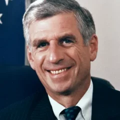John Danforth height profile photo