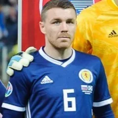 John Fleck (footballer) height profile photo