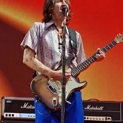 John Frusciante height profile photo