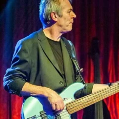 John Giblin height profile photo