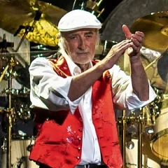 John McVie height profile photo