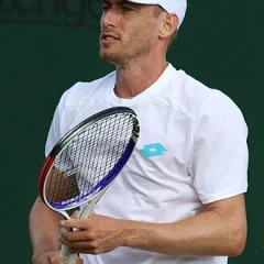 John Millman height profile photo