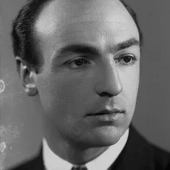 John Profumo height profile photo
