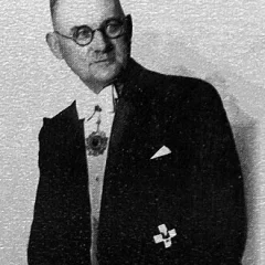 John Rabe height profile photo