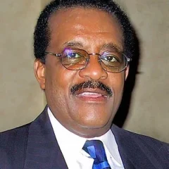 Johnnie Cochran height profile photo