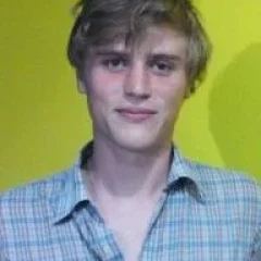 Johnny Flynn height profile photo