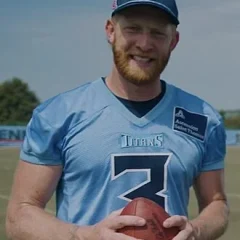 Johnny Hekker height profile photo
