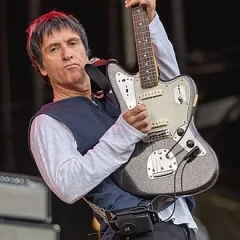 Johnny Marr height profile photo