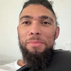 Johnny Walker (fighter) height profile photo