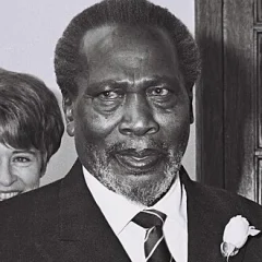 Jomo Kenyatta height profile photo