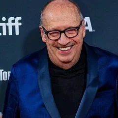 Jon Landau height profile photo