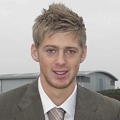 Jon Stead height profile photo
