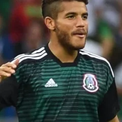 Jonathan dos Santos height profile photo