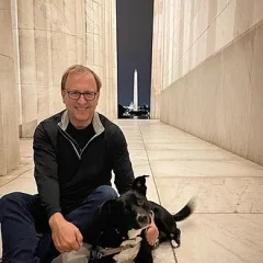 Jonathan Karl height profile photo