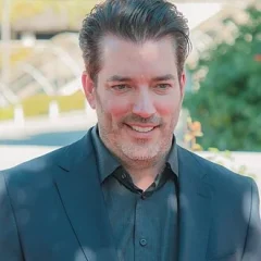 Jonathan Scott (television personality) height profile photo