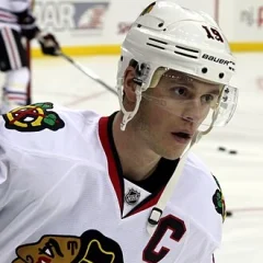 Jonathan Toews height profile photo