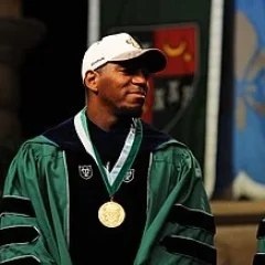 Jonathan Vilma height profile photo