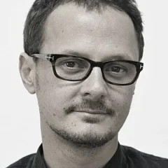 Jonathan Yeo height profile photo