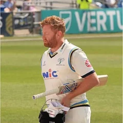 Jonny Bairstow height profile photo