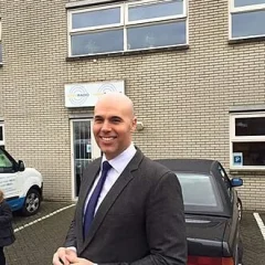 Joram van Klaveren height profile photo