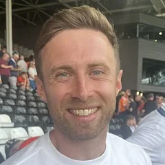 Jordan Clark (English footballer) height profile photo