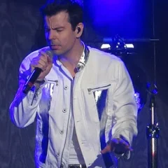 Jordan Knight height profile photo
