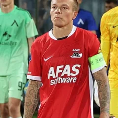 Jordy Clasie height profile photo