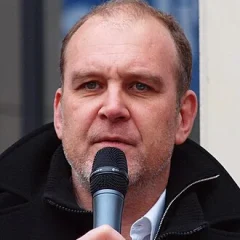 Jörg Schmadtke height profile photo