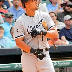 José Abreu height profile photo