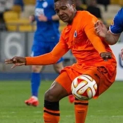 José Izquierdo (footballer, born 1992) height profile photo