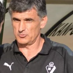 José Luis Mendilibar height profile photo