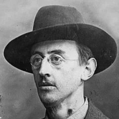 Joseph Plunkett height profile photo